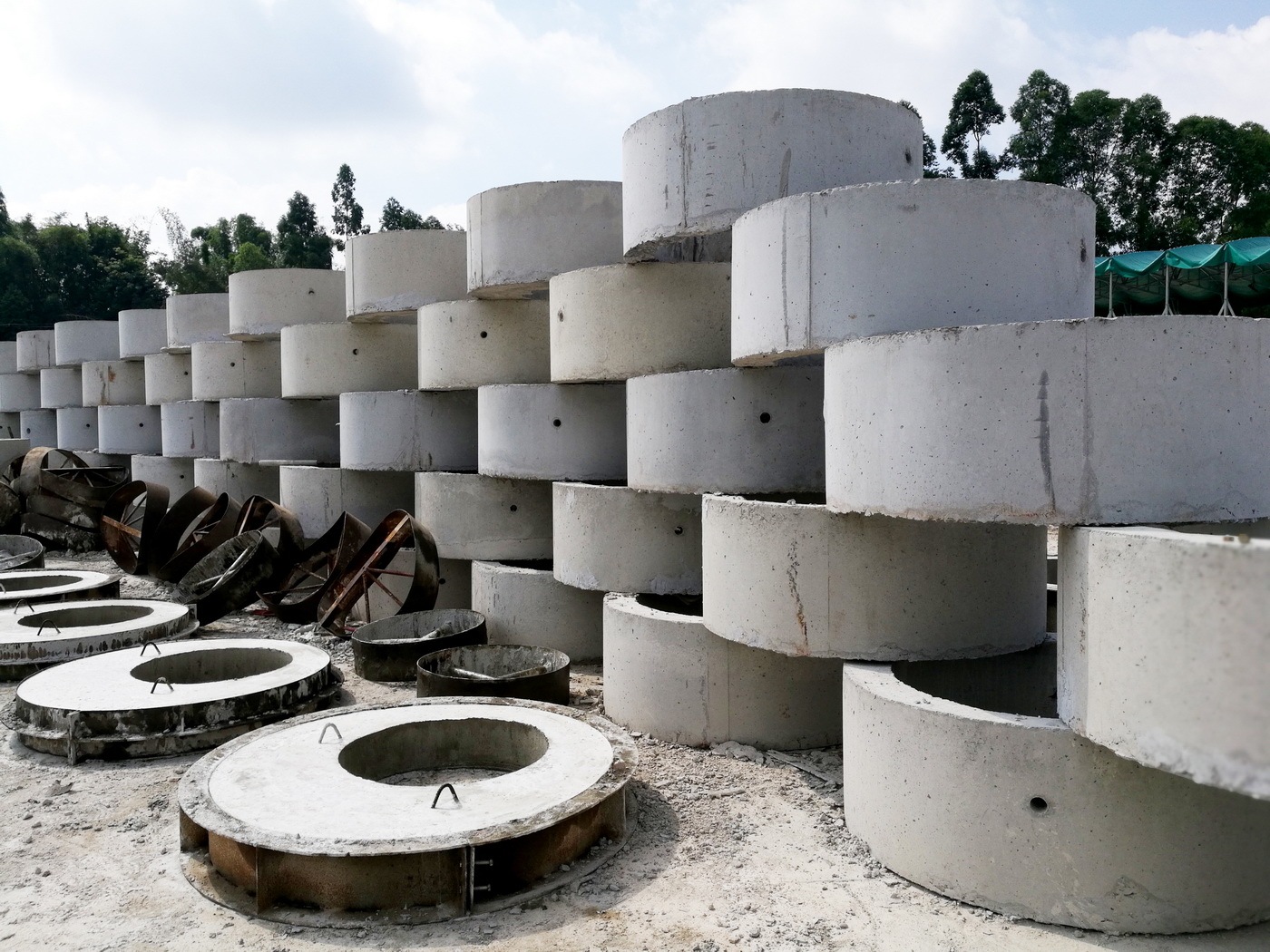 水泥預制件的專業化生產 構筑現代工業的堅固基石